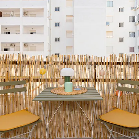 Sunny In Centre, Free Wifi, Commun Pool Torrevieja